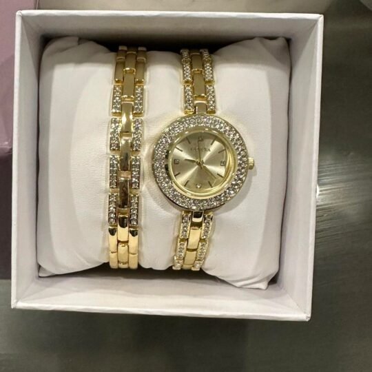 ساعة نسائية ذهبية